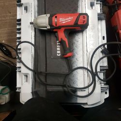 Millwaukee 1/2 Inch Square Pin Impact Wrench 