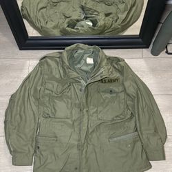 Vintage U.S. Army Patch OG M-65 Field Jacket With Hood