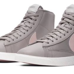 WOMENS NIKE BLAZER