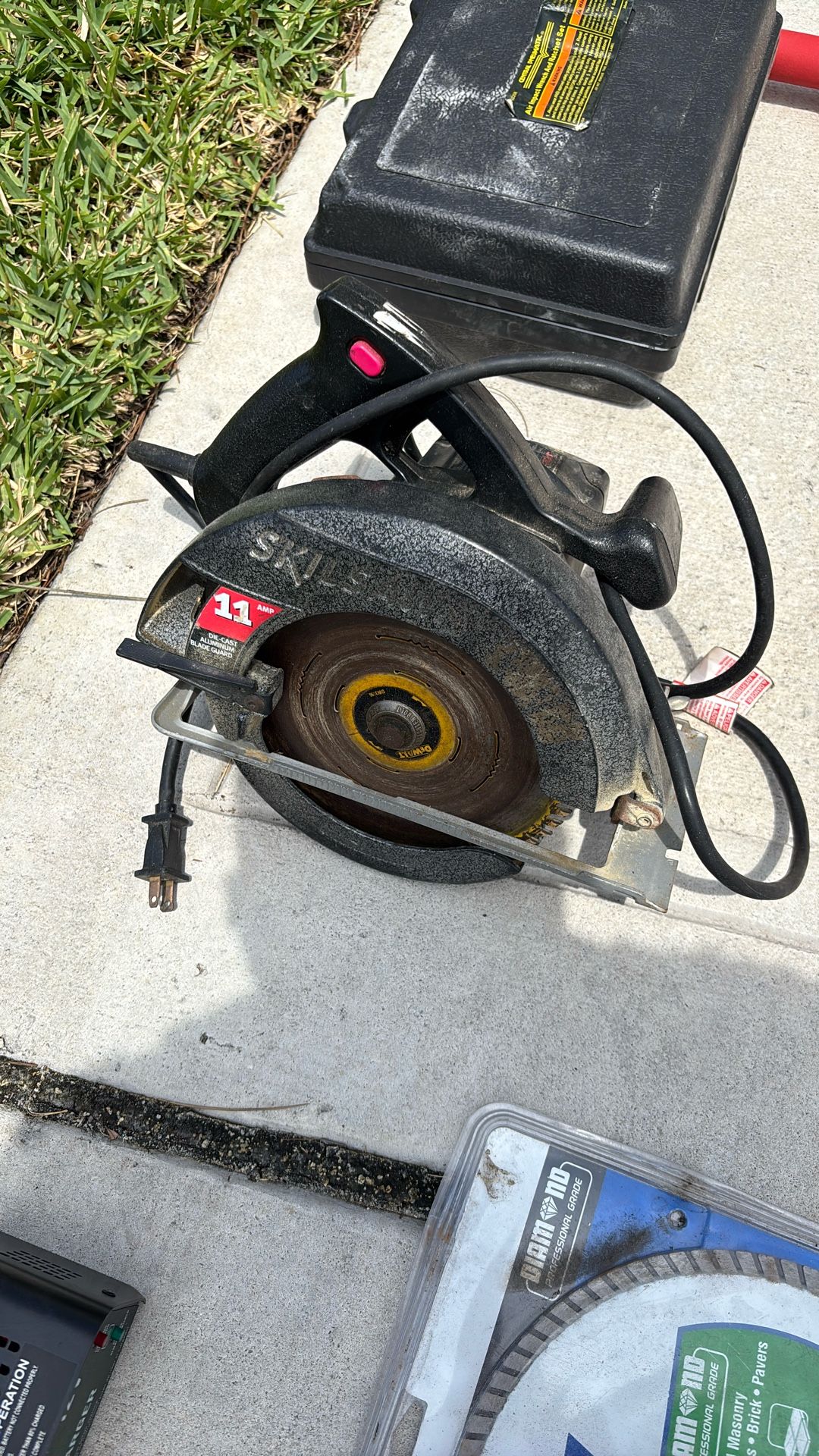 Skilsaw Circular Saw