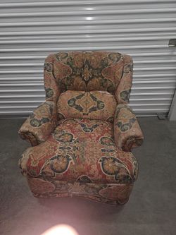 Hancock & Moore Recliner that Rocks And Swivels
