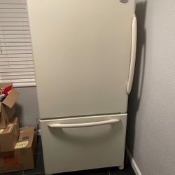 Cream White Maytag Refrigerator with bottom freezer Drawer