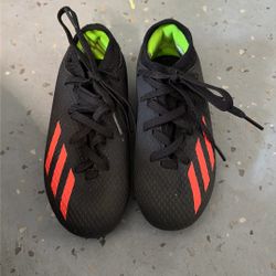 Kids Soccer Shoes