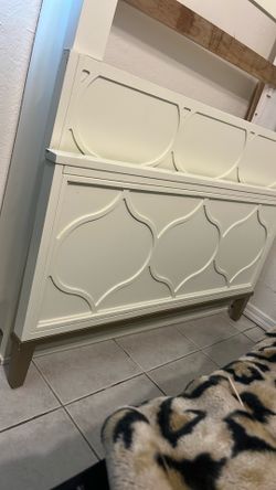 Martin Svensson Home Emma White and Gold Twin Panel Bed