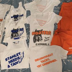 Original Hooters Uniform Or Halloween Costume