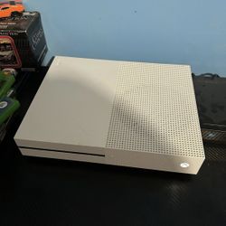 Xbox One S