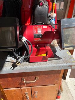 Milwaukee vintage bench grinder