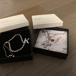 Necklaces and bracelet set