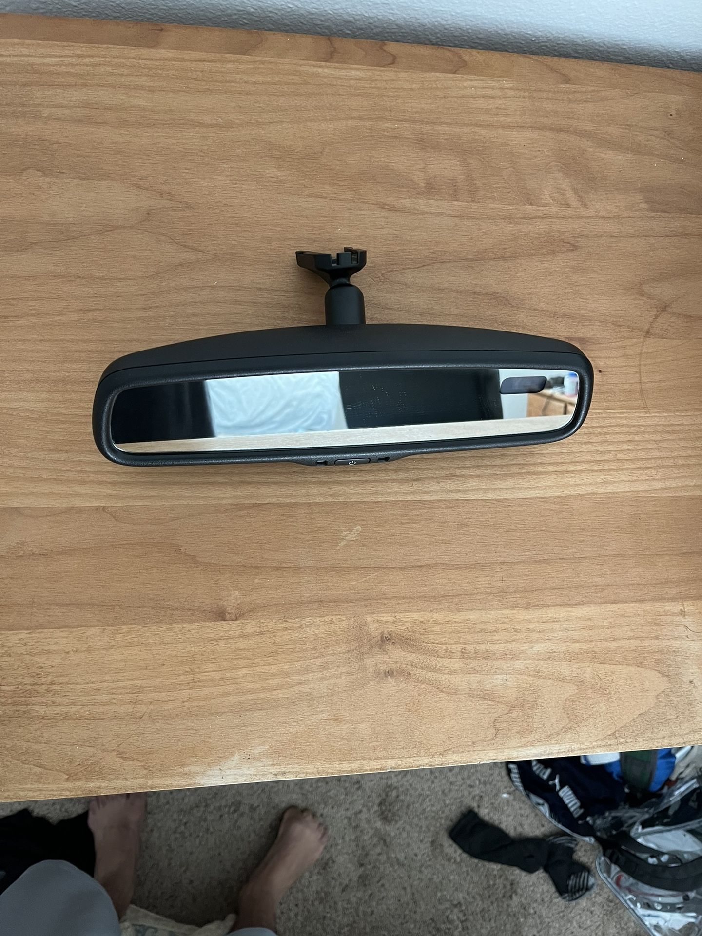 Auto Dimming Rear View mirror