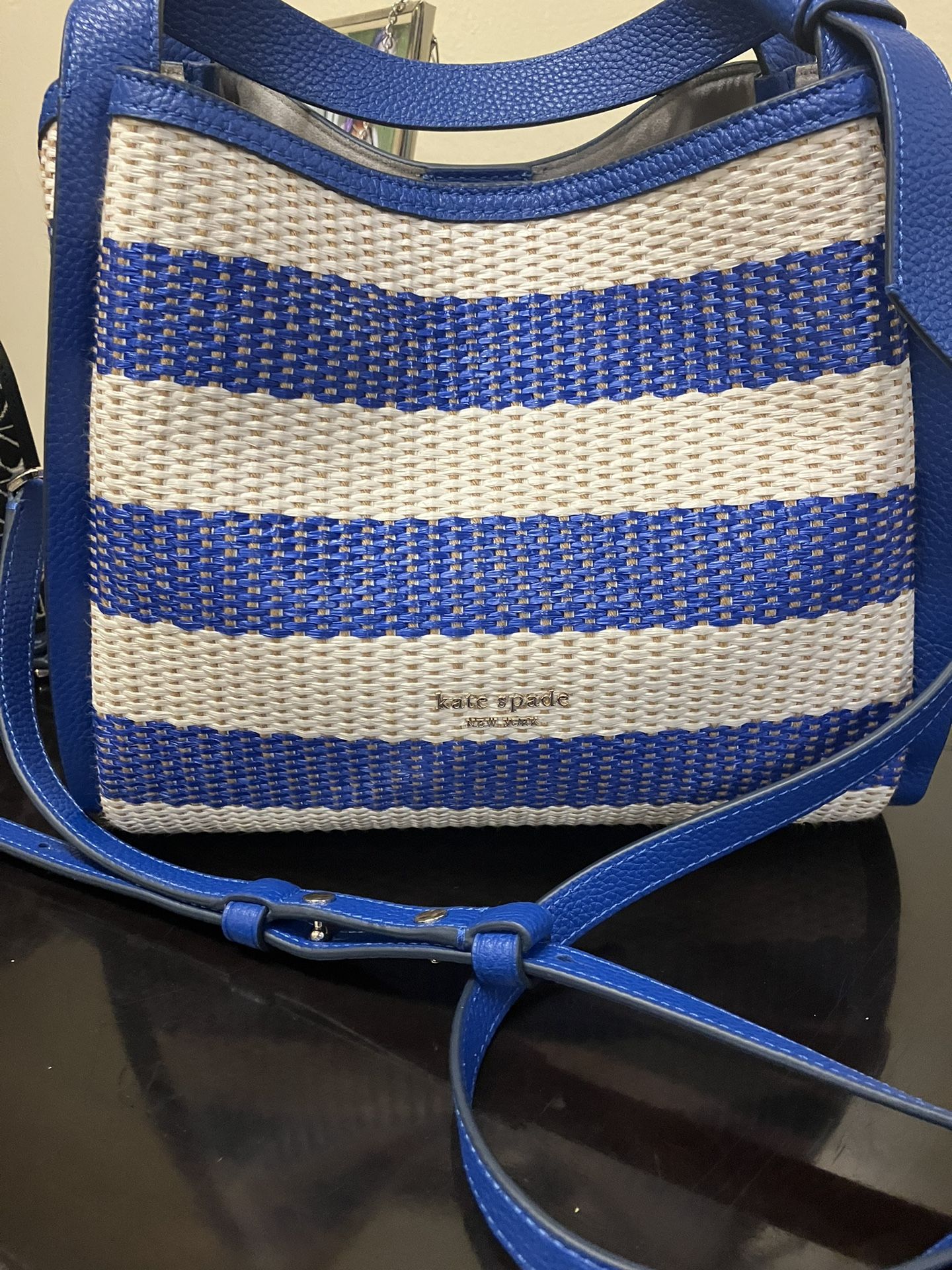 Kate spade Cross Body 