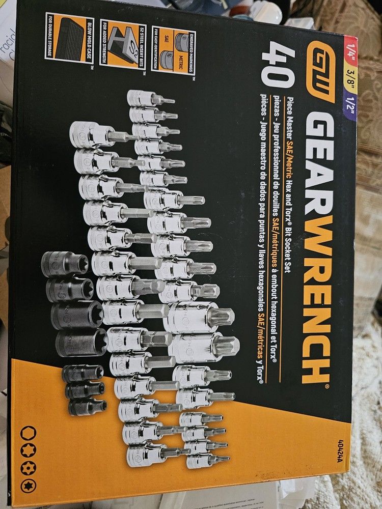 GearWrench 40 pc.Torx and Bit Socket Set 40424A New!