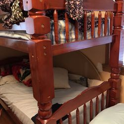 Wooden Bunk Bed Twin Size. 