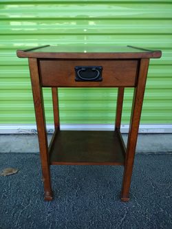 Solid Table w/Drawer