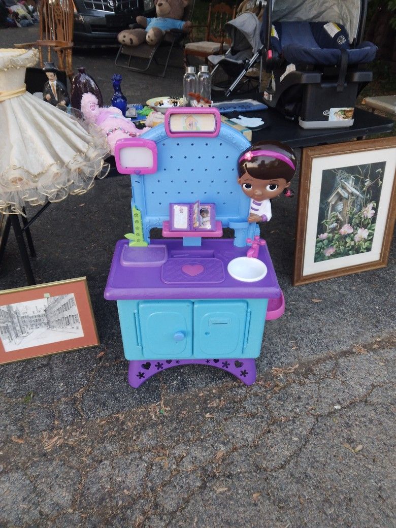 DORA. TALKING. KITCHEN LIKE. NEW. 75. DOLLARS. LITTLE. TIKES. TOY BOX. 35. DOLLARS. TWO BABY CAR. SEATS. 40. DOLLARS. SK