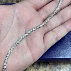 10k Diamond Tennis  Bracelet 