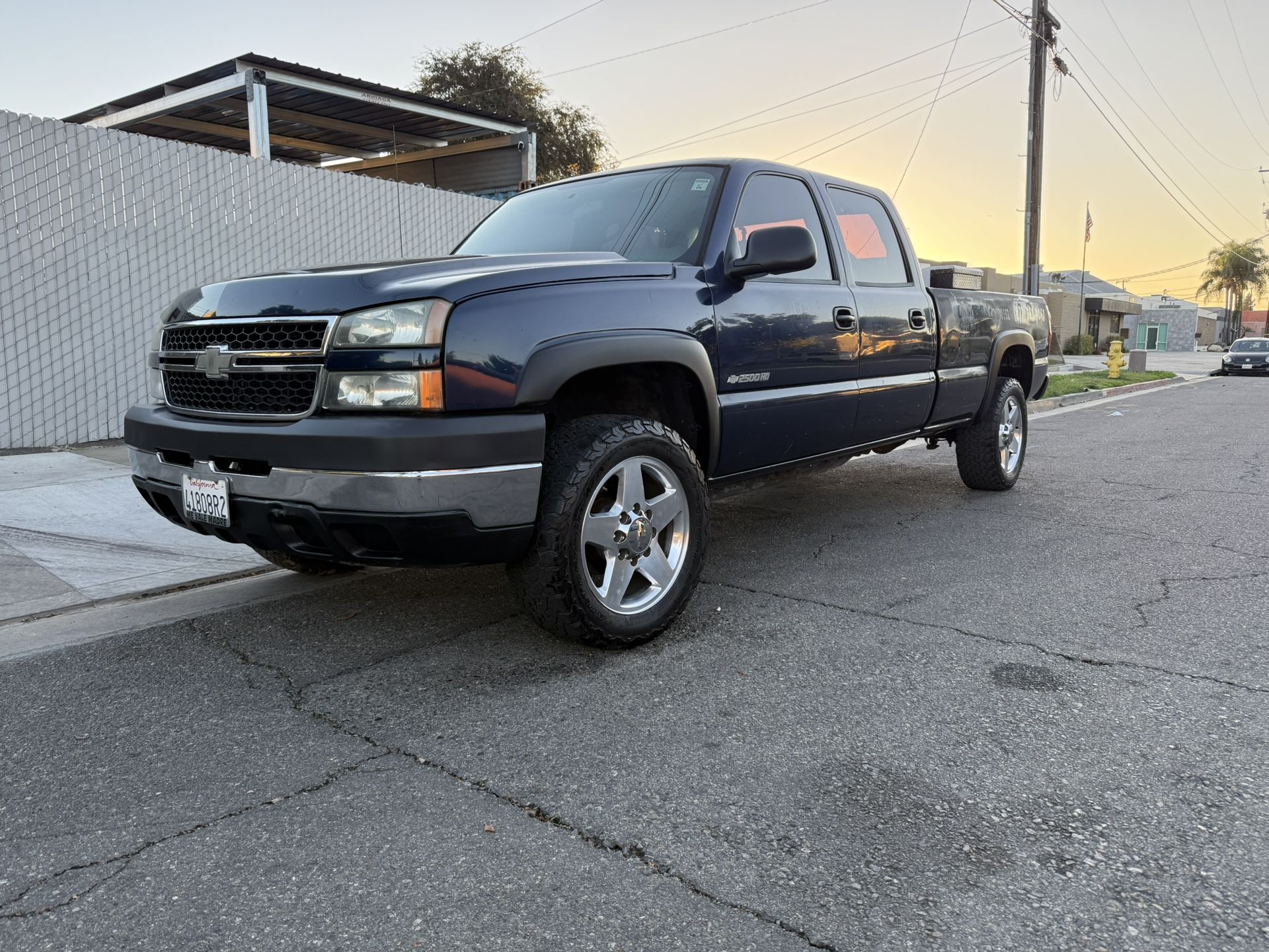 Silverado 2500 HD Ram.  Dodge Ford F250. Tacoma Kenworth Chevy Diesel Peterbilt 
