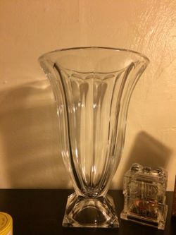 Very nice/expensive crystal vase