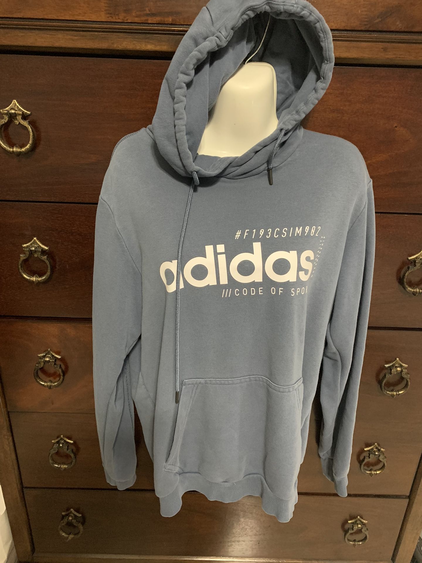 adidas hoodie para hombre tamaño M