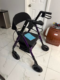 New Walker rollator / chair asking $100