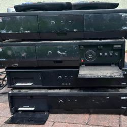 4 dish receivers with service card