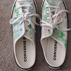 Women's Converse Shoes Size 7