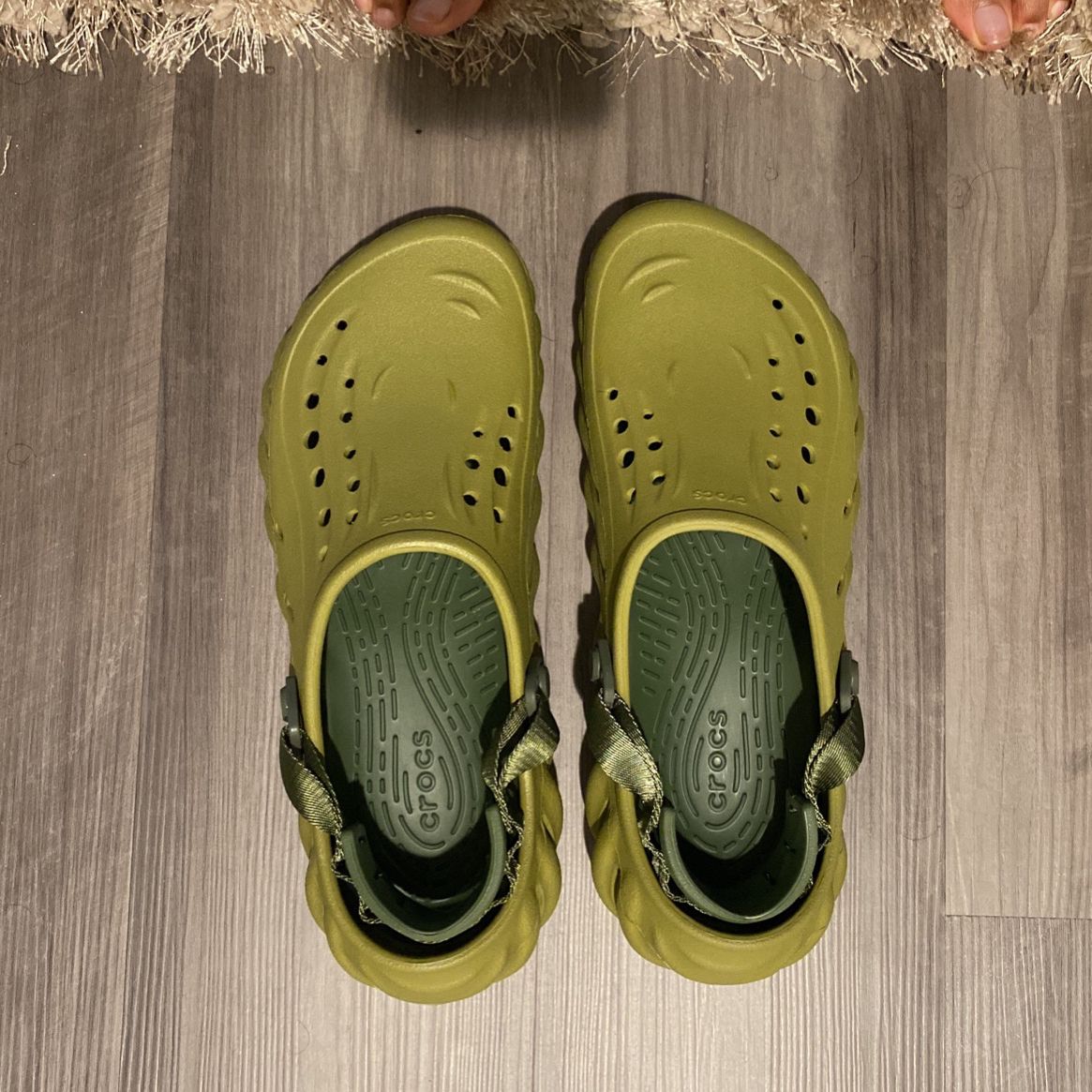Crocs, Olive Green, Size 11
