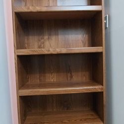 BOOKCASE  / BOOKSHELVES 