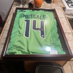 DK METCALF SIGNED AND FRAMED JERSEY