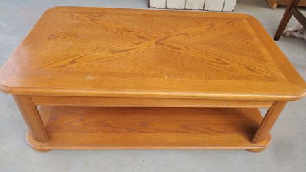 Lift top coffee Lift top center table with storage