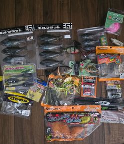 BASS LURES