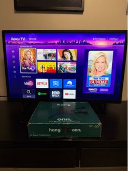 Roku TV + Wall Mount