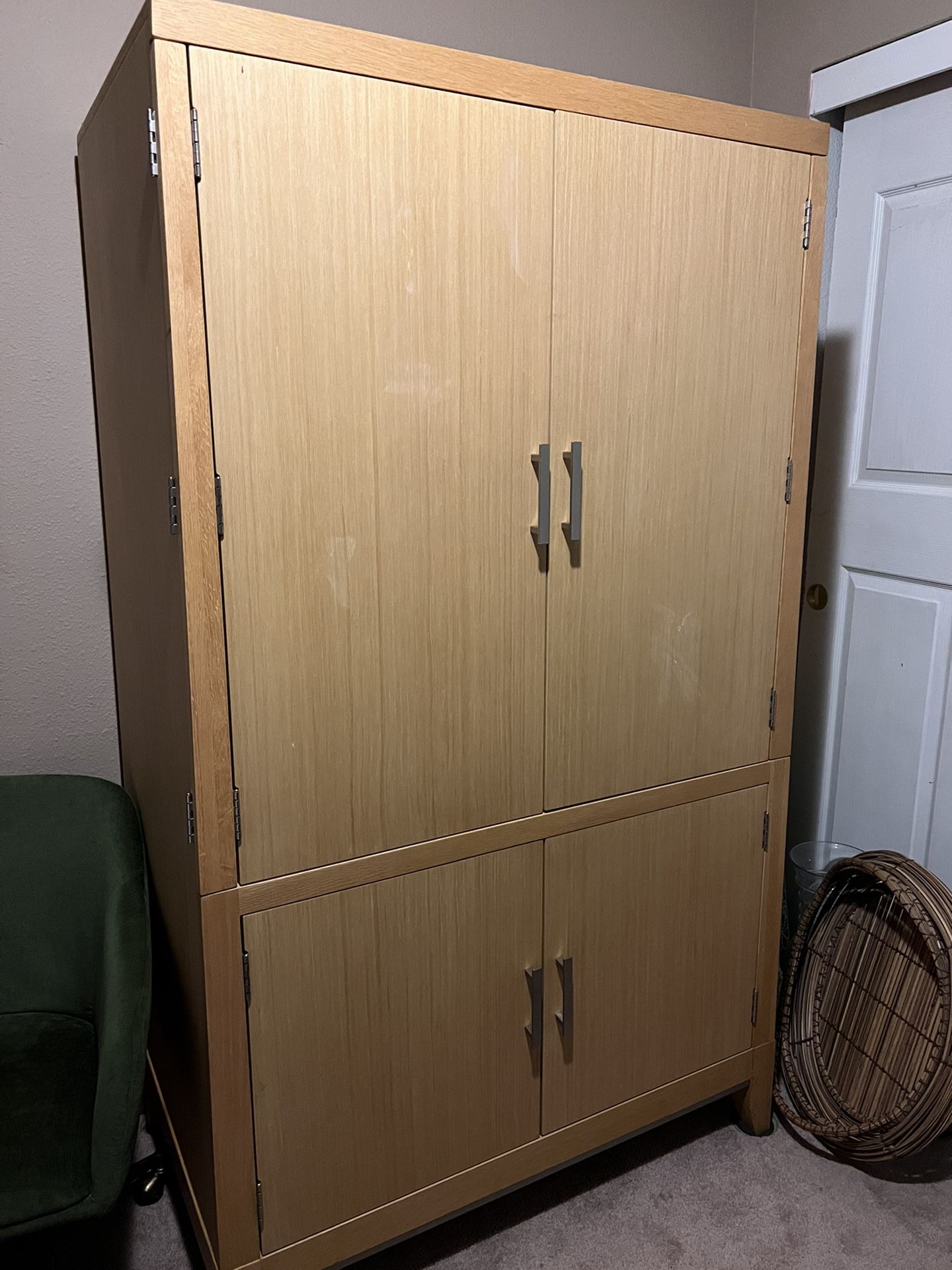 Armoire