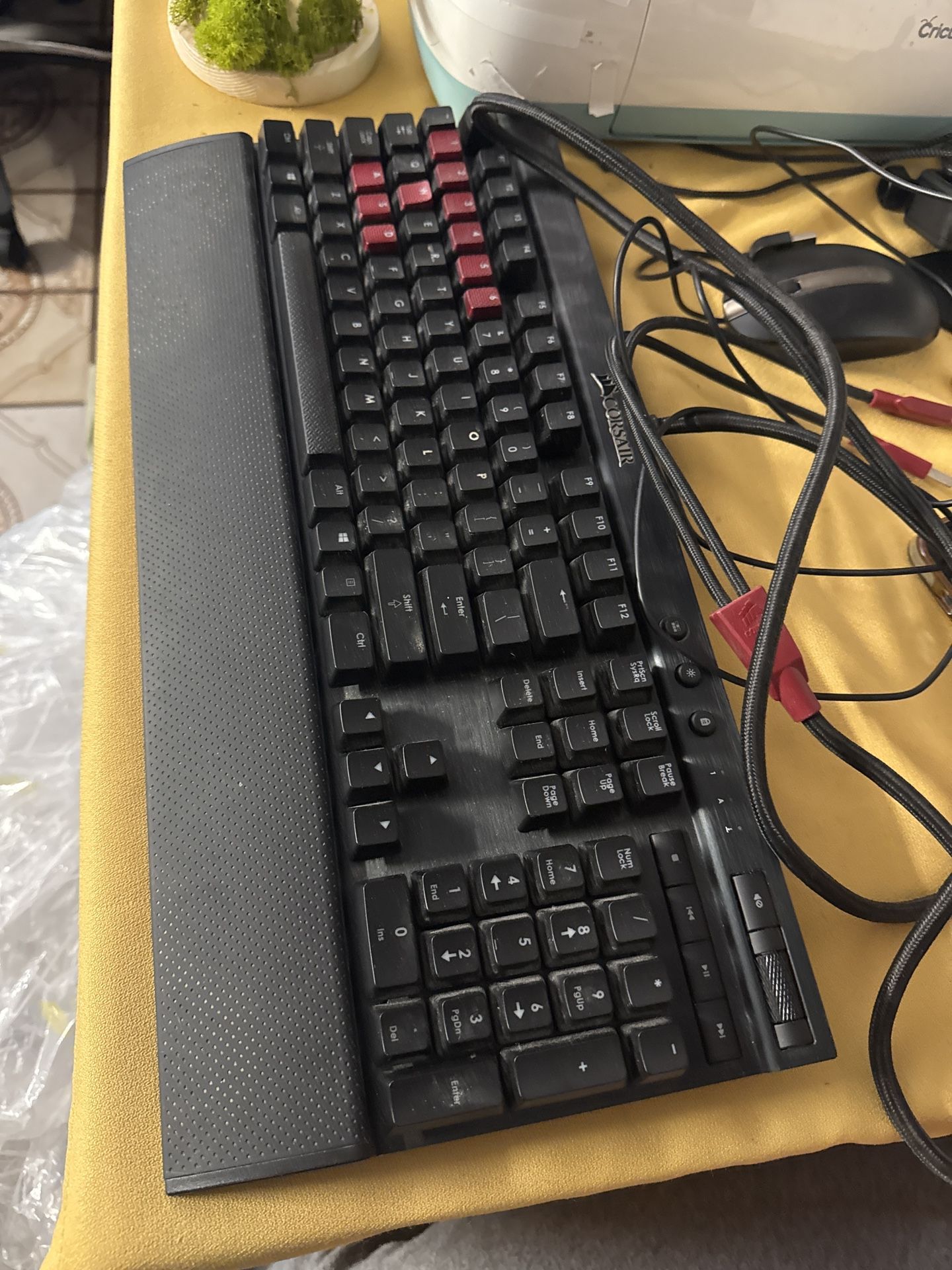 Keyboard