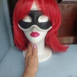 SEXY RED WiG 20.00