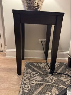 Pottery barn, dark table