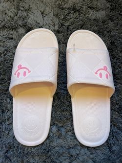 Target Smiley Face Rubber Shower Slides