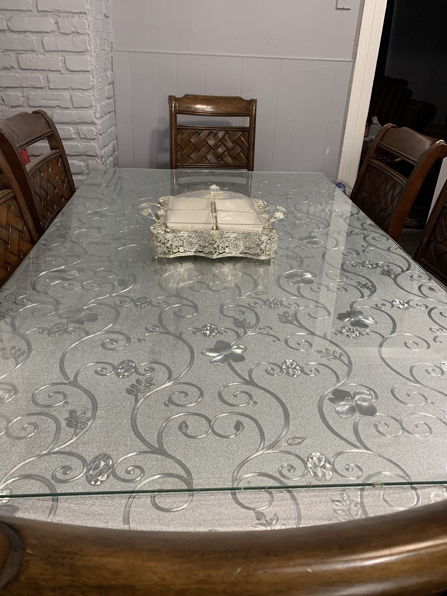 Dinning Table 