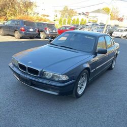 2000 BMW 7 Series
