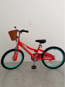 SCHWINN KIDS BIKE