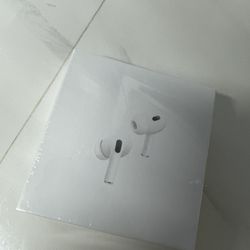 AirPods Pro (2nd generation) with MagSafe Charging Case (USB-C)