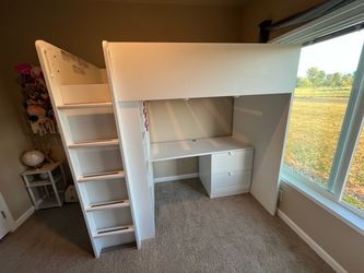 Twin loft bed