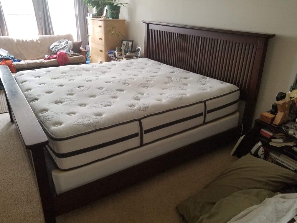 King size bed w/ box springs, large matching dresser and mirror