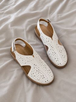 Brand New White Casual Flats - Women’s Size 7