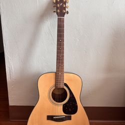 Yamaha acoustic Guitar