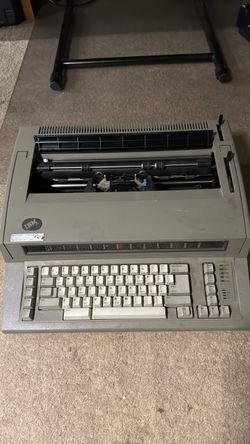 IBM 6779 Commercial Typewriter