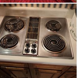 30 Inch Jenn Air Electric Stove Top With Downdraft And Accessories and Book! - $200.00