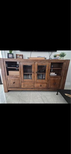 TV stand