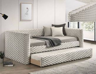Day bed With mattress 🤓🚛📍🔥😍✨