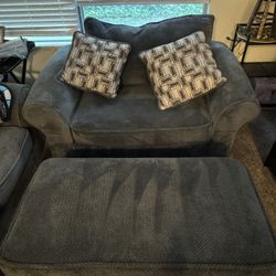 Trevor BLUE Chair & Ottoman