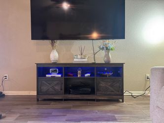TV Stand 